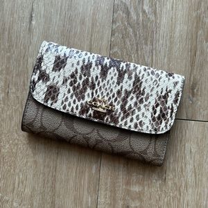 Coach Tri-Fold Leather Wallet